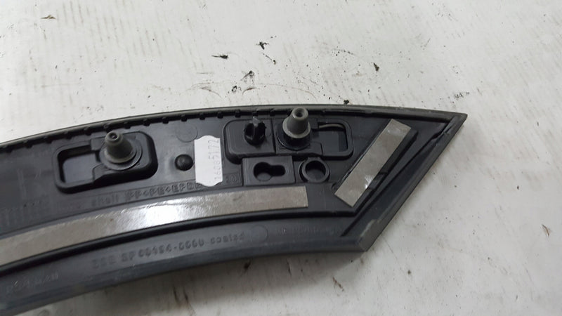 Listwa drzwi prawy tył AUDI E-TRON 4KE854820