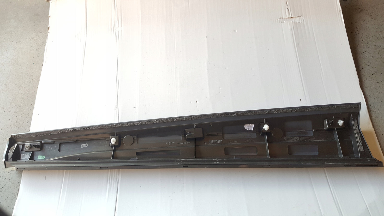 Listwa drzwi PR przód CUPRA FORMENTOR 5FF854940B