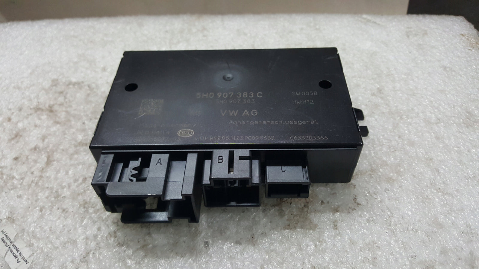 Moduł sterownik haka VW AUDI SEAT SKODA 5H0907383C demontaż