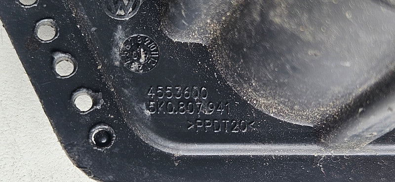 Pr spryskiwacz reflektora VW GOLF 6 5K0955978A wraz z klapką i uchwytem