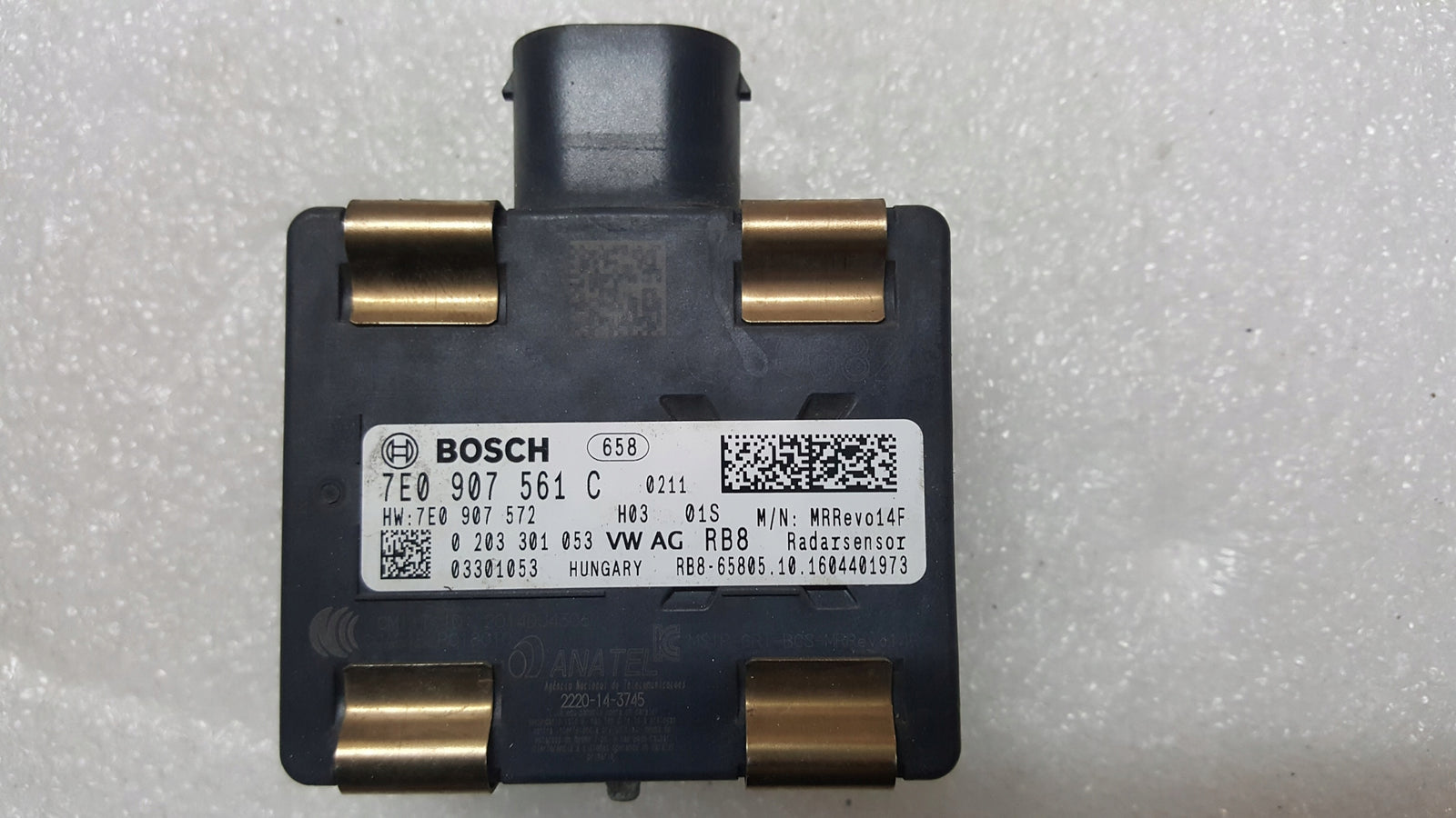 Radar sensor distronic VW T6 7E0907561C demontaż