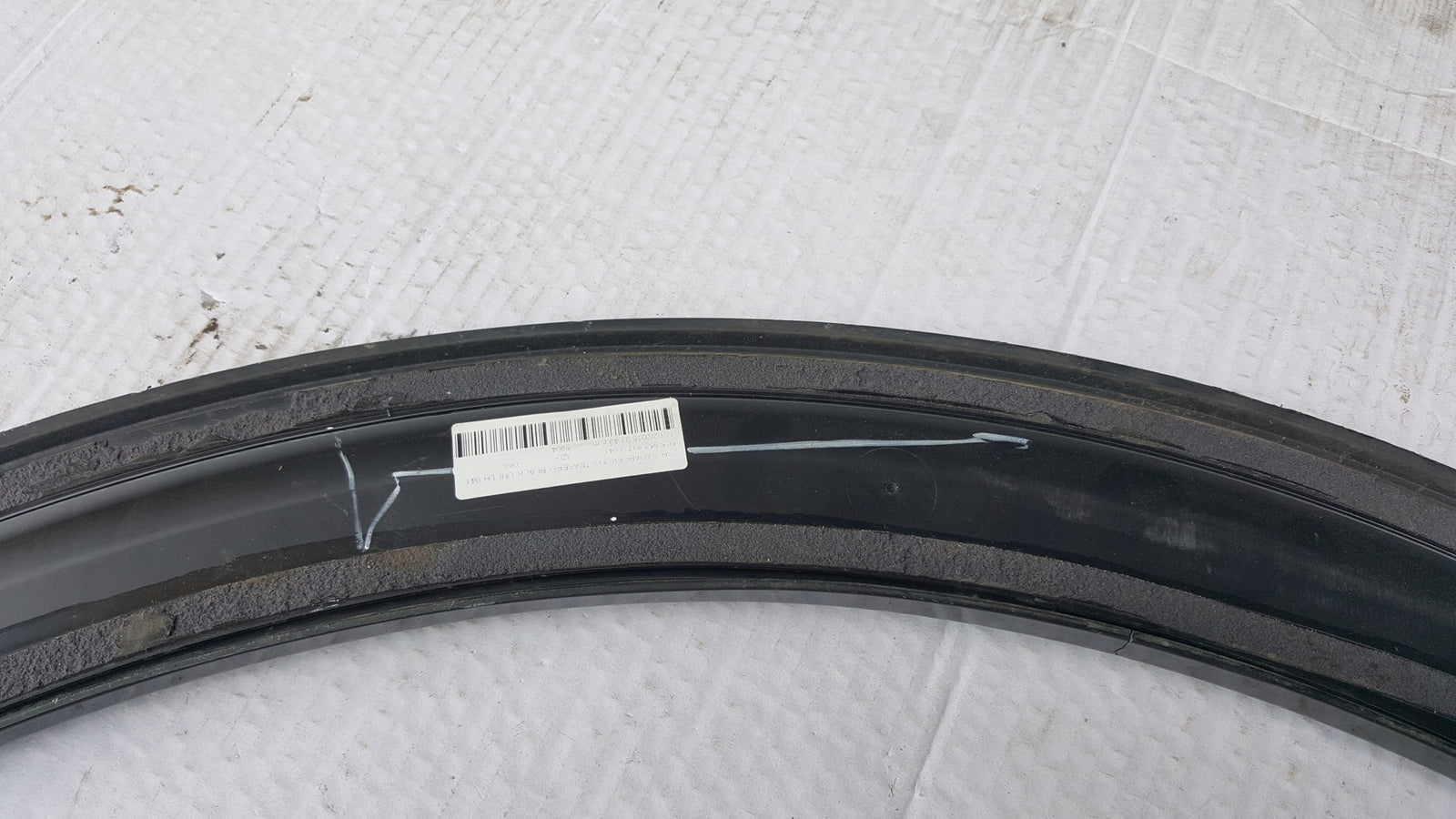 Listwa błotnika LE tył VW BEETLE R-LINE 5C5853817J