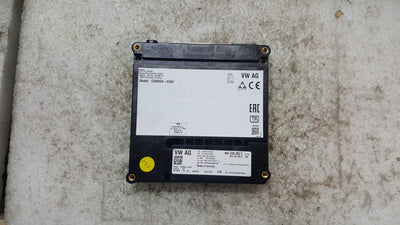 Sterownik moduł SOS-- AUDI A4 (B9) A5 RS4 RS5 4KE035282C demontaż