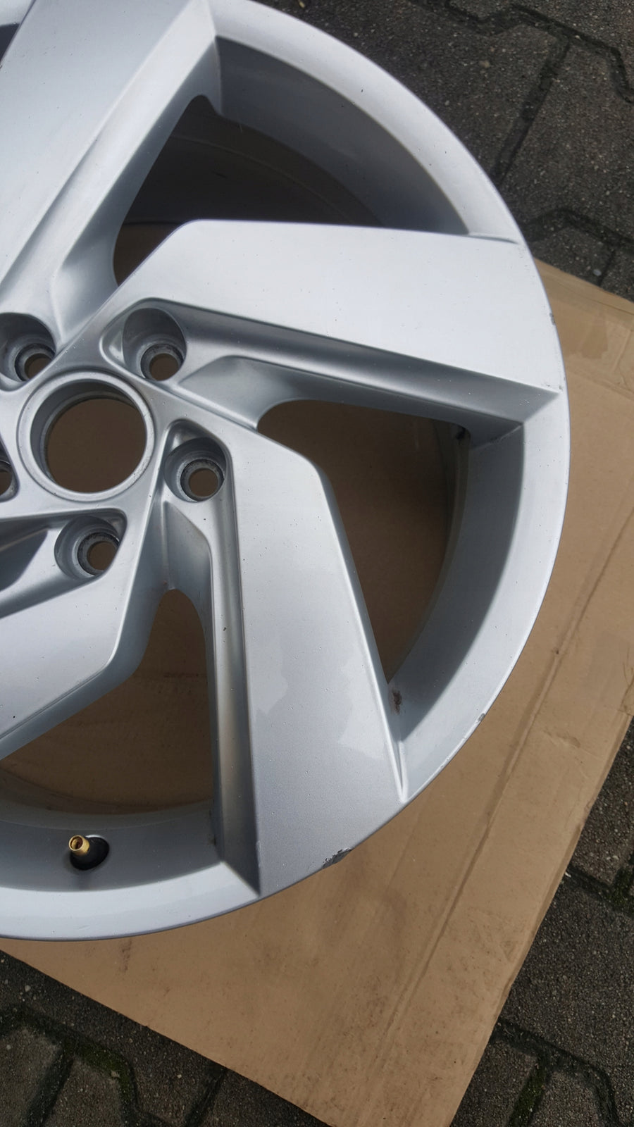 FELGA ALU VW GOLF VIII 17'' 5H0601025E
