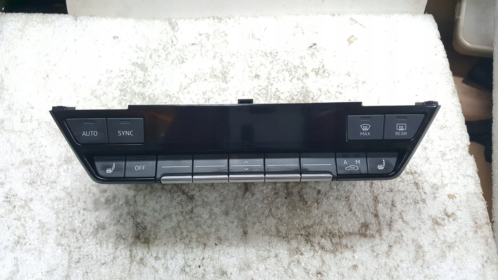 Panel klimatyzacji AUDI A3 8Y0820043A demontaż