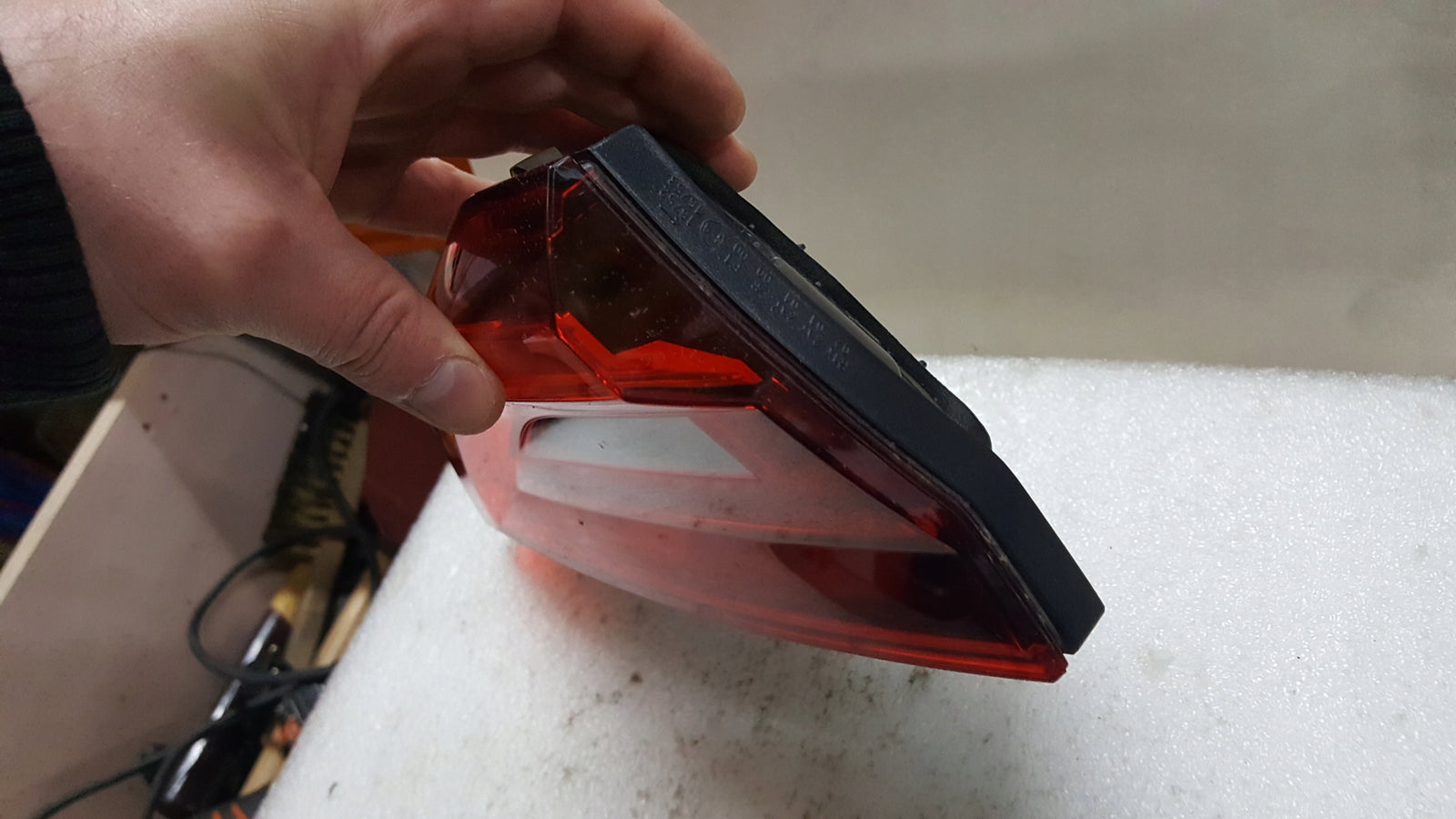 Lampa LED w klapę lewy tył AUDI A1/S1 82A945093B