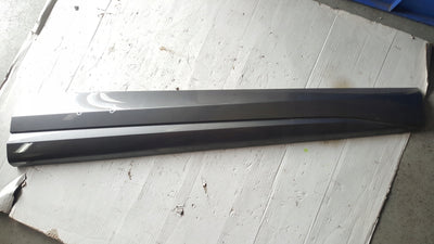Listwa drzwi prawy przód SEAT CUPRA FORMENTOR 5FF854940A demontaż