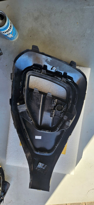 Kratka le przód VW T-ROC 2GA853189 2GA853665D 2GA853211P