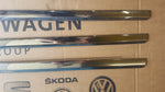 Listwa chrom drzwi przód prawa strona VW T5 T6 7E0853054B demontaż