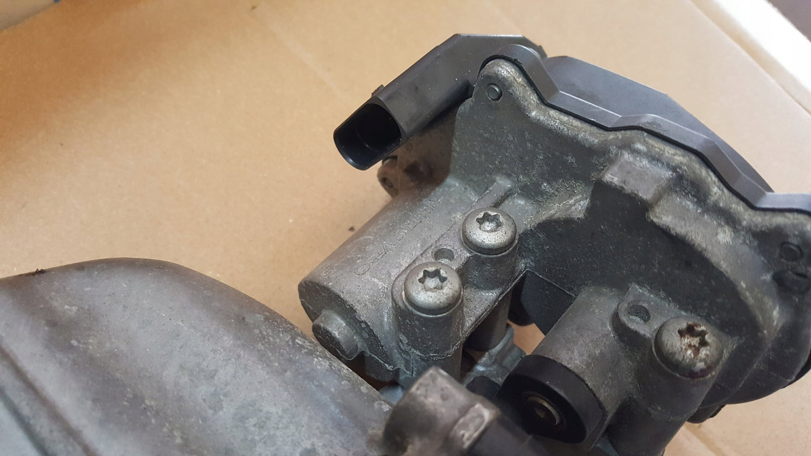 Kolektor ssący VW AUDI SEAT SKODA 03L129711E
