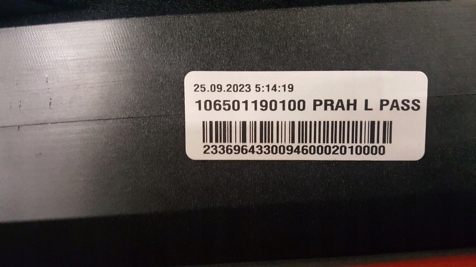 Próg listwa lewa VW Passat B8 3G0853857F NOWA ORYGINALNA
