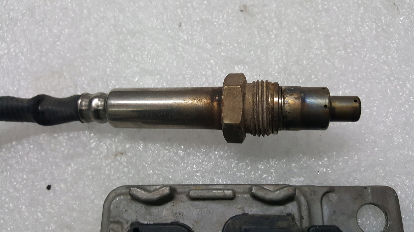 Sonda lambda czujnik NOX AUDI Q7 4.0 TDI 4M0907807G demontaż