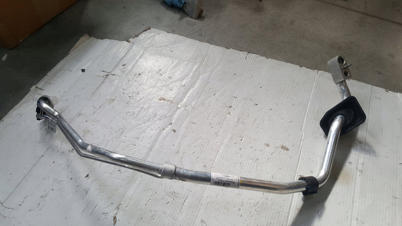 NOWY ORYGINALNY przewód rurka klimatyzacji AUDI A4 (B9) 8W0816738Q