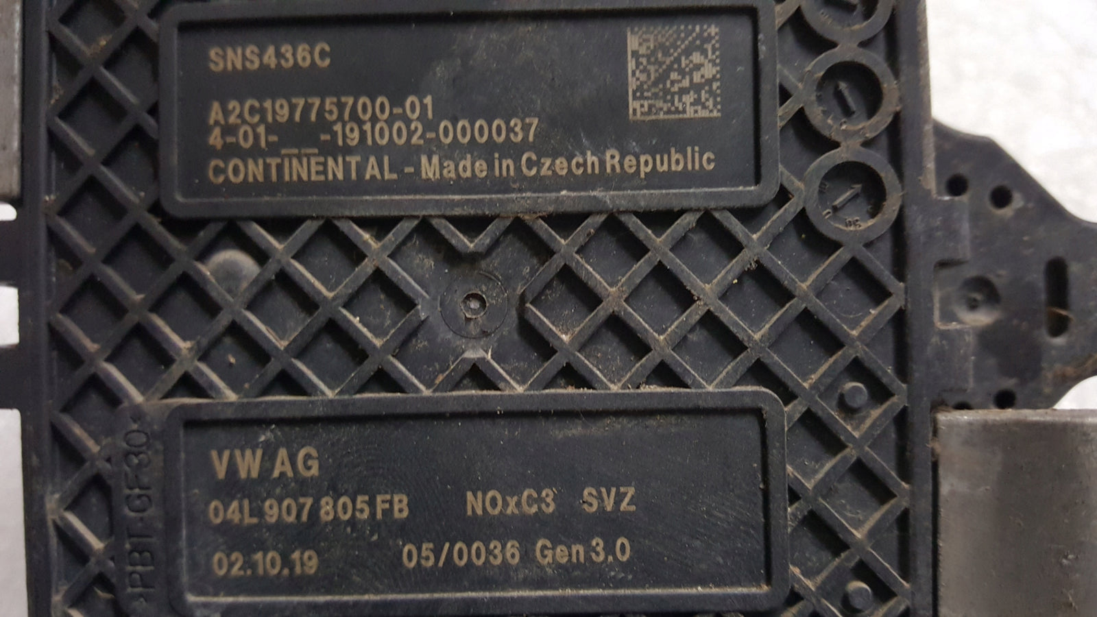 Sonda lambda czujnik NOX VW AUDI 04L907805FB demontaż