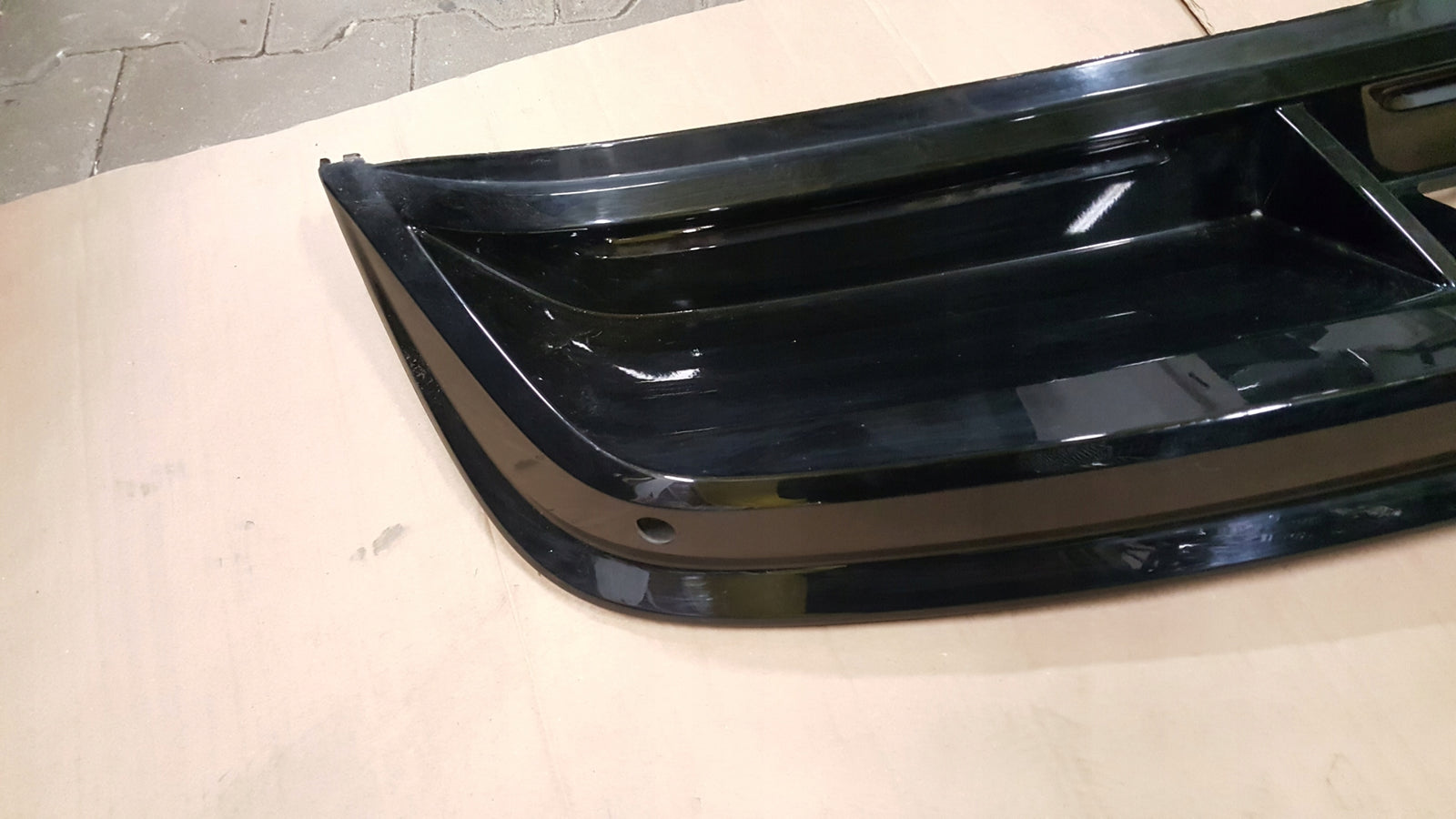 VW Tiguan II 2 16-20 R-Line Spoiler Listwa Dokładka Zderzaka Tył 5NA807568G