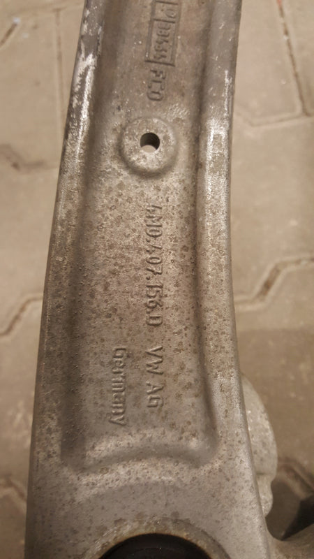 AUDI RS6 4K C8 4.0 TFSI ZWROTNICA PRAWA PRZÓD WAHACZ 4K0407560D