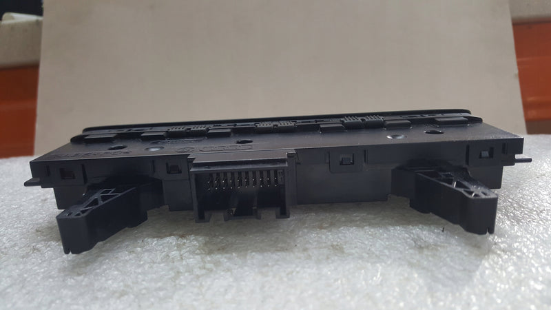 Panel przycisków AUDI A3 8Y0925301G demontaż