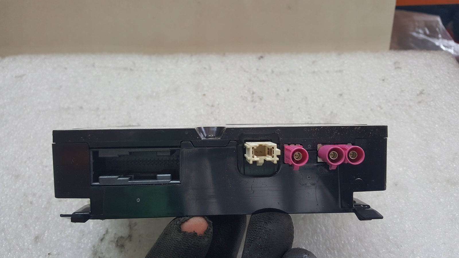 Moduł usług ON LINE VW AUDI SEAT SKODA 10A035284H demontaż