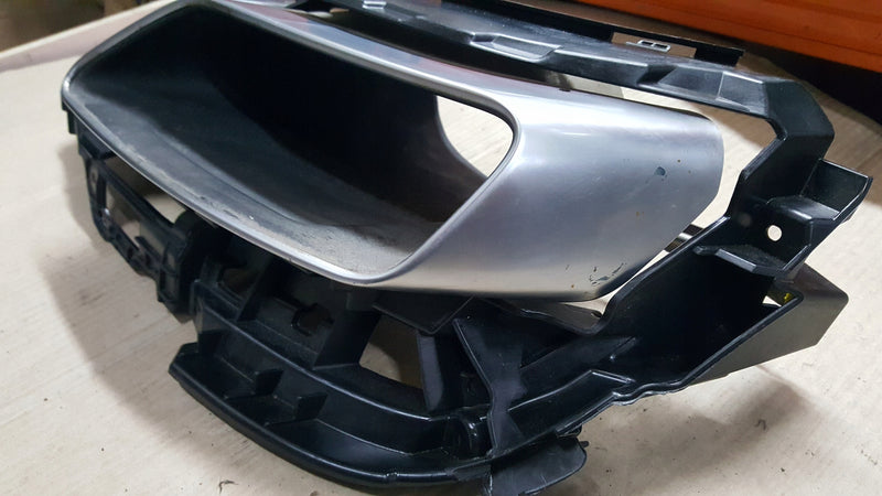 AUDI A4 B9 ALLROAD UCHWYT MOCOWANIE 8W9807347 Z KOŃCÓWKĄ 8W0253825M