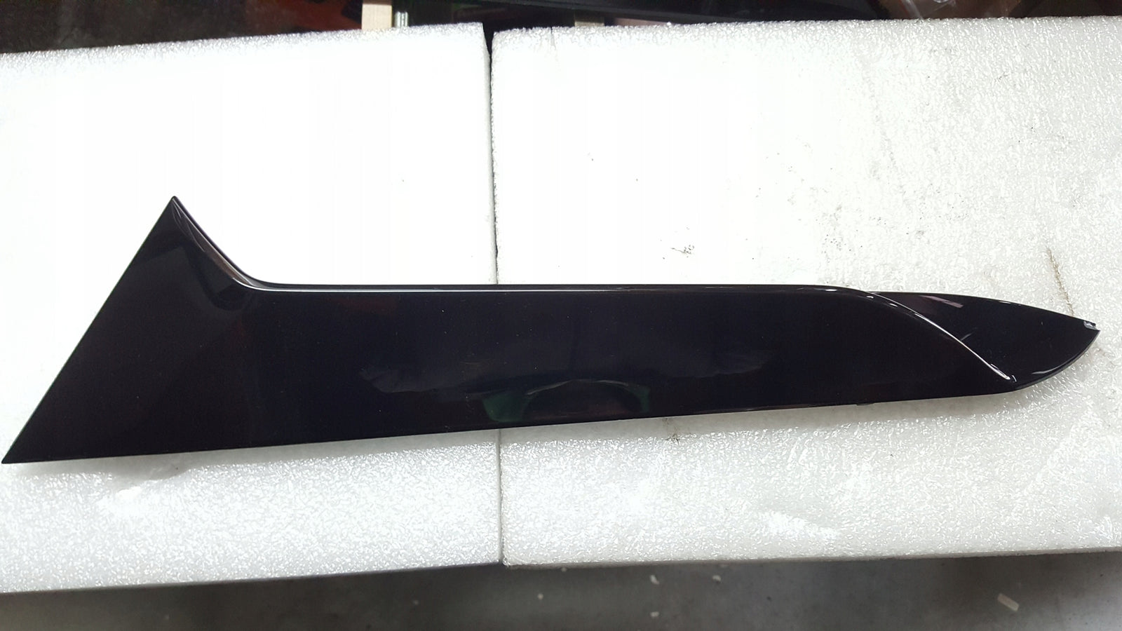 Listwy spoiler klapy LE+PR AUDI Q5 80F854871/872