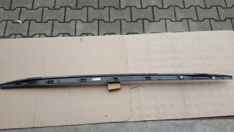 Listwa progowa lewa strona AUDI A3 8Y0853855 demontaż