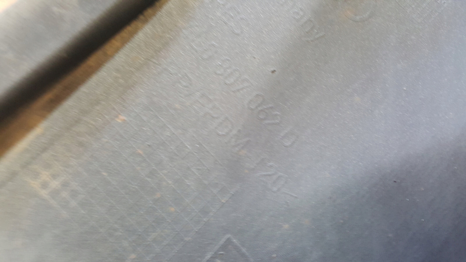Prawa Kratka Zderzaka Przód 4L0807062D 4L0807490A AUDI Q7 2010-2015