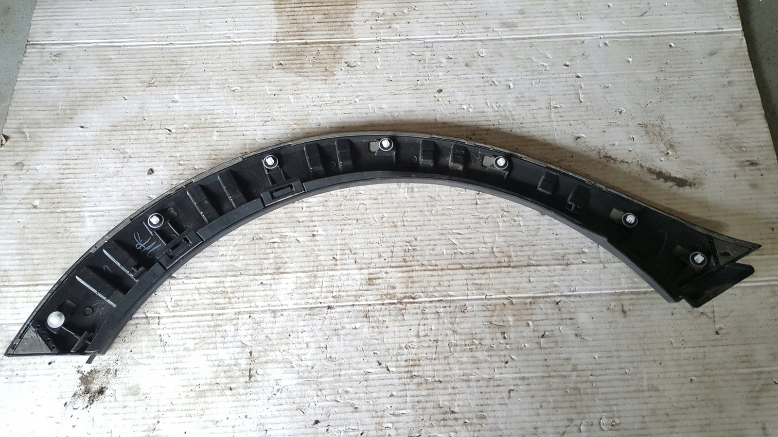 Listwa błotnika lewy tył SUBARU XV C10010067