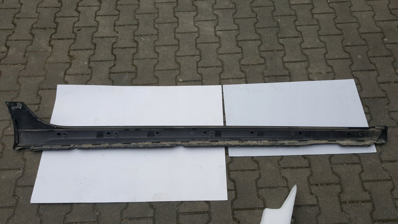 Listwa progowa lewa strona AUDI A4 (B9) ALLROAD 8W9853859J demontaż