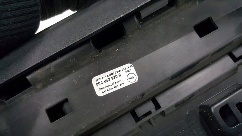 Listwa drzwi prawy tył AUDI Q5 S-LINE 80A853970B demontaż