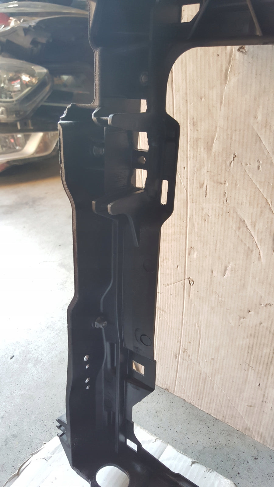NOWE ORYGINALNE wzmocnienie czołowe VW GOLF VII 5G0805588AC