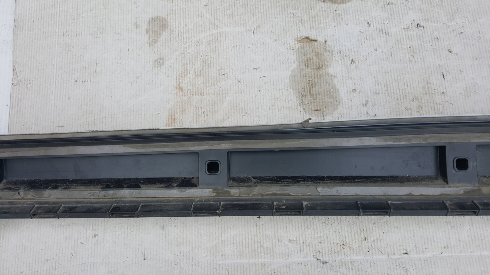 Listwa progowa prawa strona AUDI A3 cabrio 8V7853860