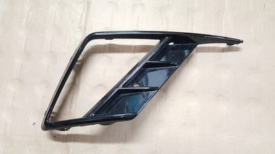 Seat Ibiza V 5 6F0 FR 17-21 Atrapa Kratka Zderzaka Prawa Przód 6F0853666C