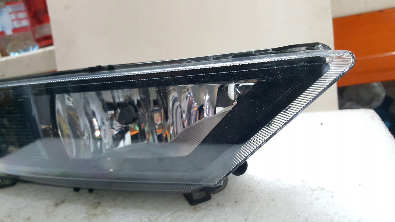 Prawy halogen VW TIGUAN ALLSPACE 5NL941700 demontaż