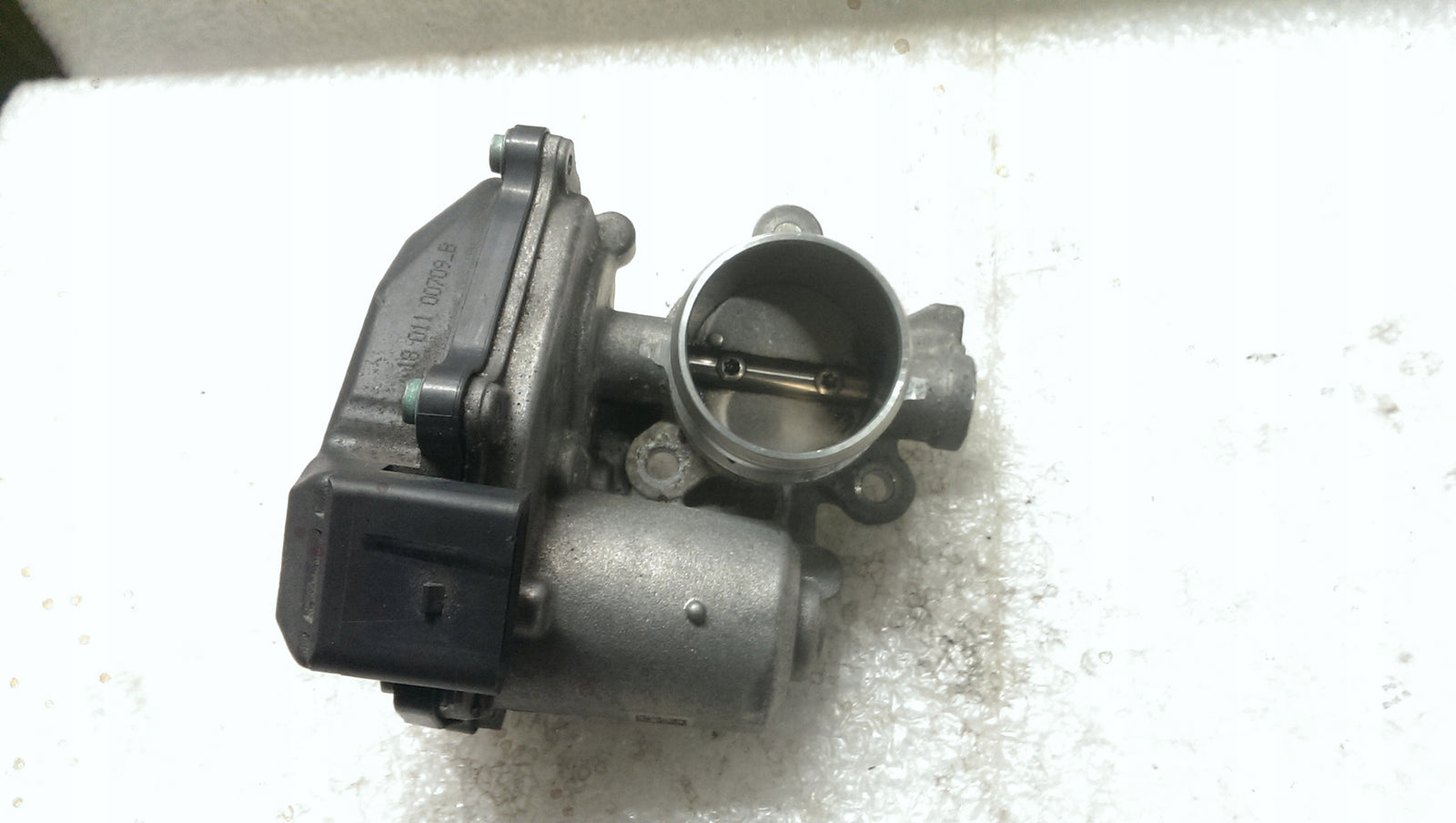 Przepustnica spalin VW AUDI 2.0 TDI 04L131501B