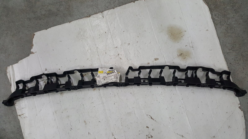 NOWY ORYGINALNY ślizg zderzaka tylnego SKODA OCTAVIA IV kombi 5E7807863
