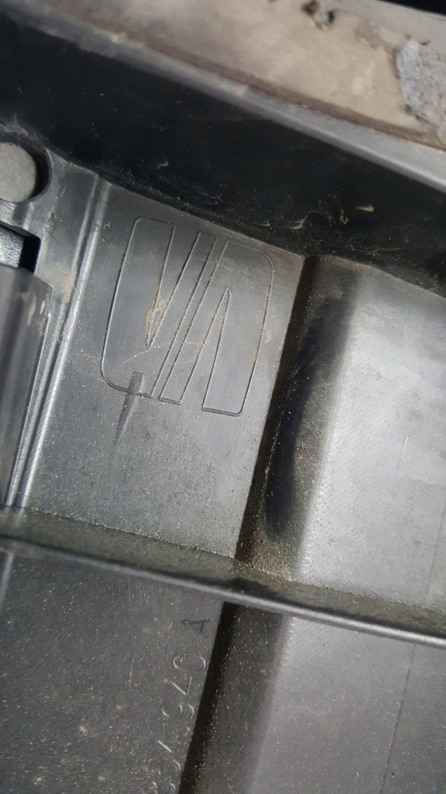 Listwa drzwi prawy przód SEAT CUPRA FORMENTOR 5FF854940A demontaż