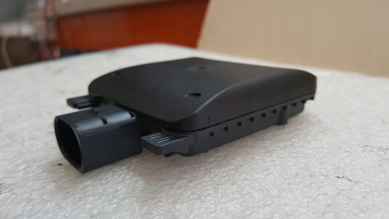 Radar asystent zmiany pasa VW AUDI SKODA SEAT 2Q0907685E demontaż