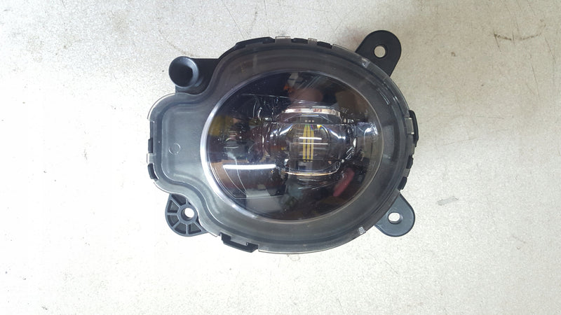 SEAT TERRACO 5FJ HALOGEN PRAWY PRZÓD LED 5FJ941702