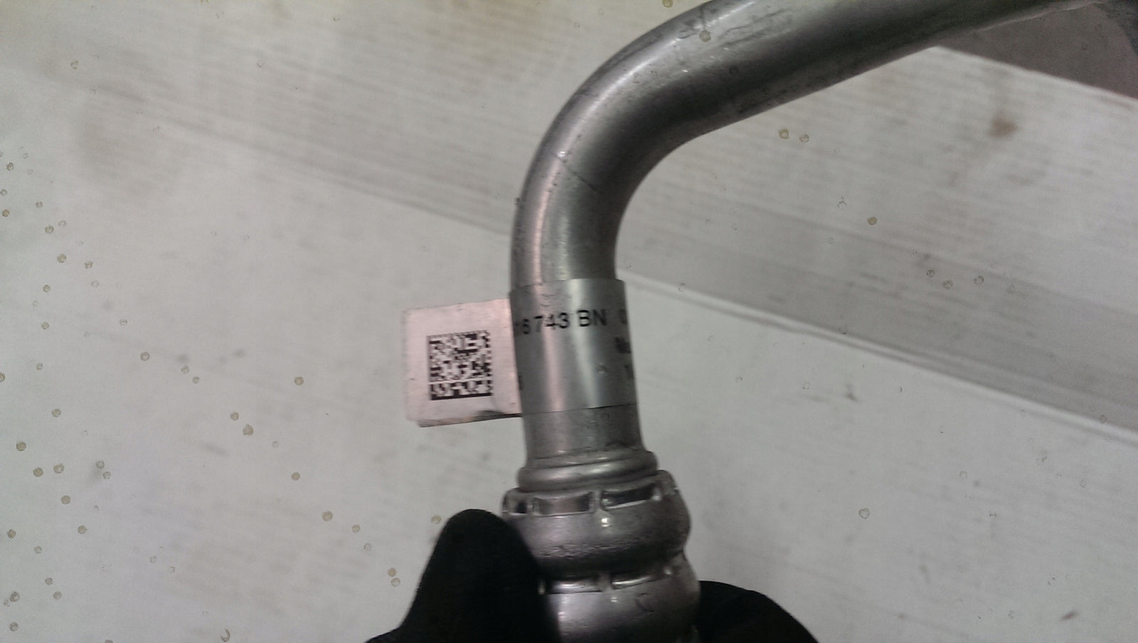 Przewód rurka klimatyzacji AUDI A4 B9 8W0816743BN