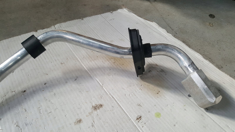 NOWY ORYGINALNY przewód rurka klimatyzacji AUDI A4 (B9) 8W0816738Q