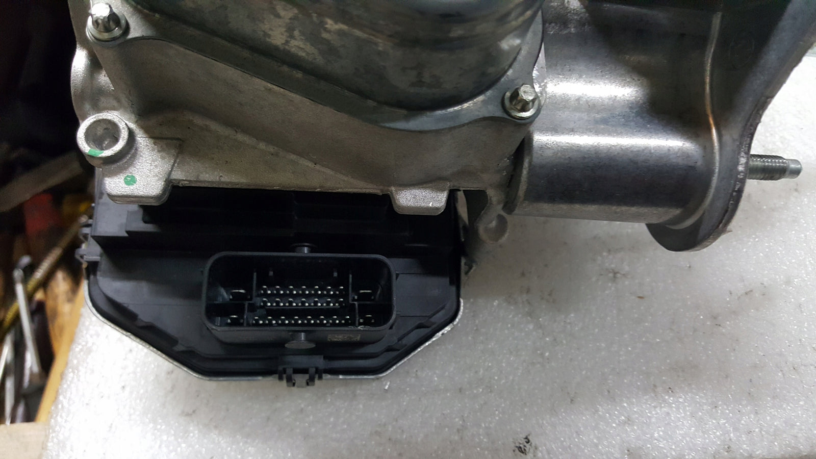 Pompa hamulcowa serwo VW SKODA SEAT AUDI 1EB614105S demontaż
