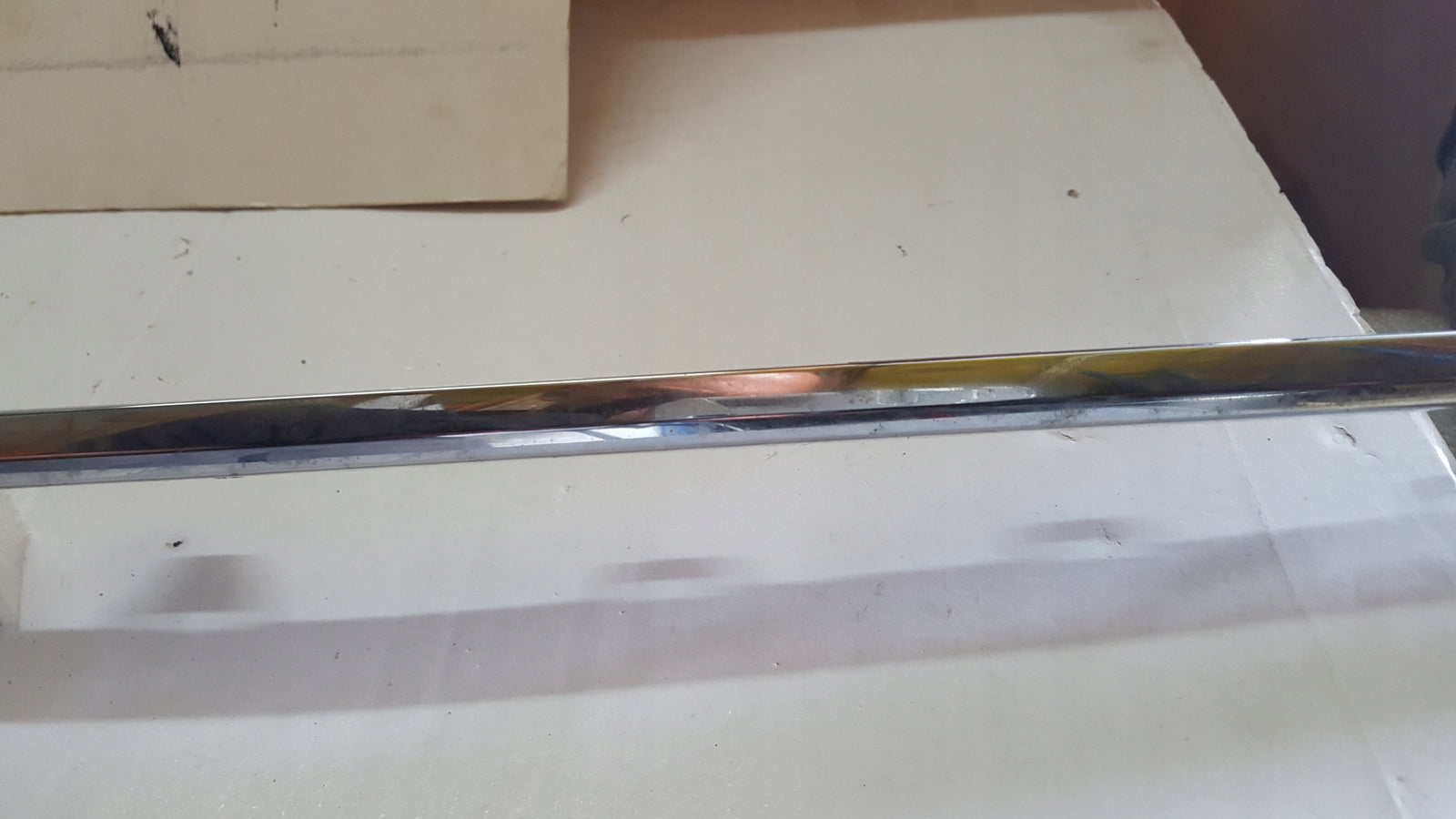 Listwa chrom zderzaka tylnego VW TOURAN 5TA853146 demontaż