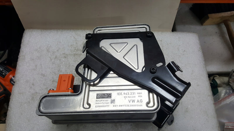 Wymiennik ciepła VW AUDI SEAT SKODA 1EE963231 1EE963221A demontaż