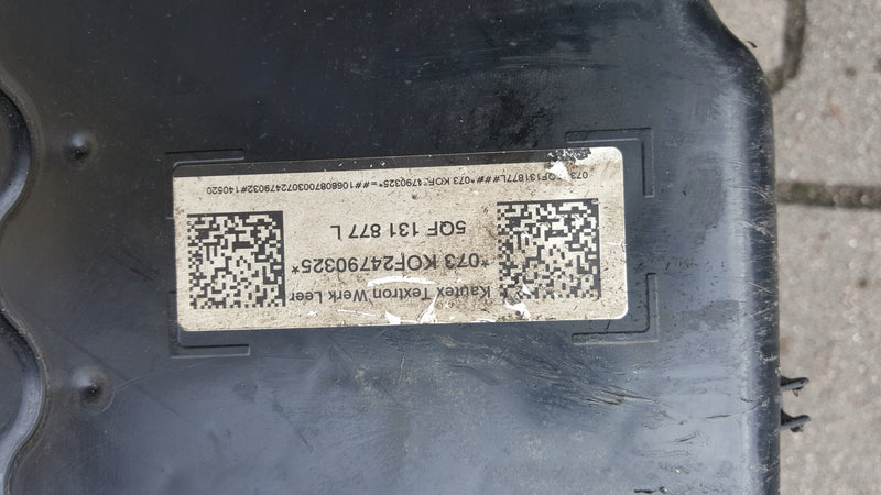 ZBIORNIK AD BLUE VW TIGUAN II 2.0 TDI 5QF131877L