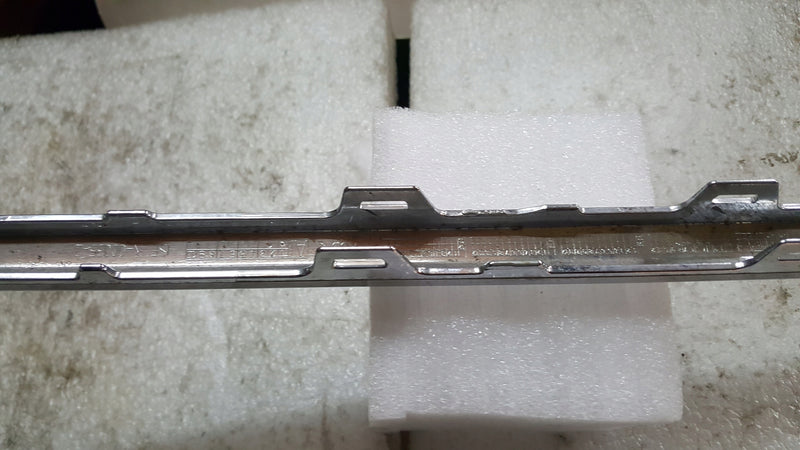 Listwa Zderzaka Tył VW Passat B6 3C9807460A