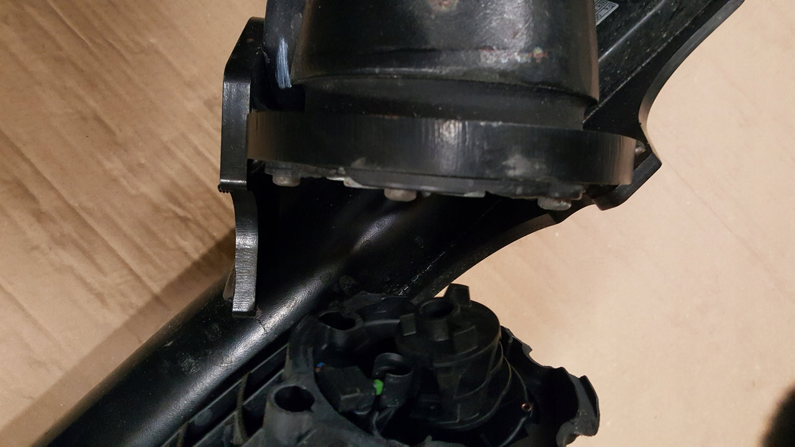 Hak holowniczy elektryczny Audi Q5 80A 80A800495J 2017-2025