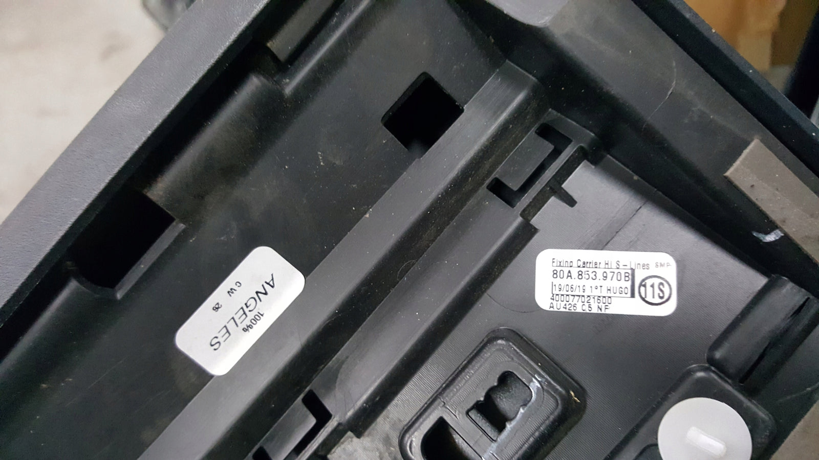 Listwa drzwi prawy tył AUDI Q5 S-LINE 80A853970B demontaż