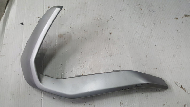 Listwa zderzaka tylnego lewa strona AUDI Q3 83F807967 demontaż