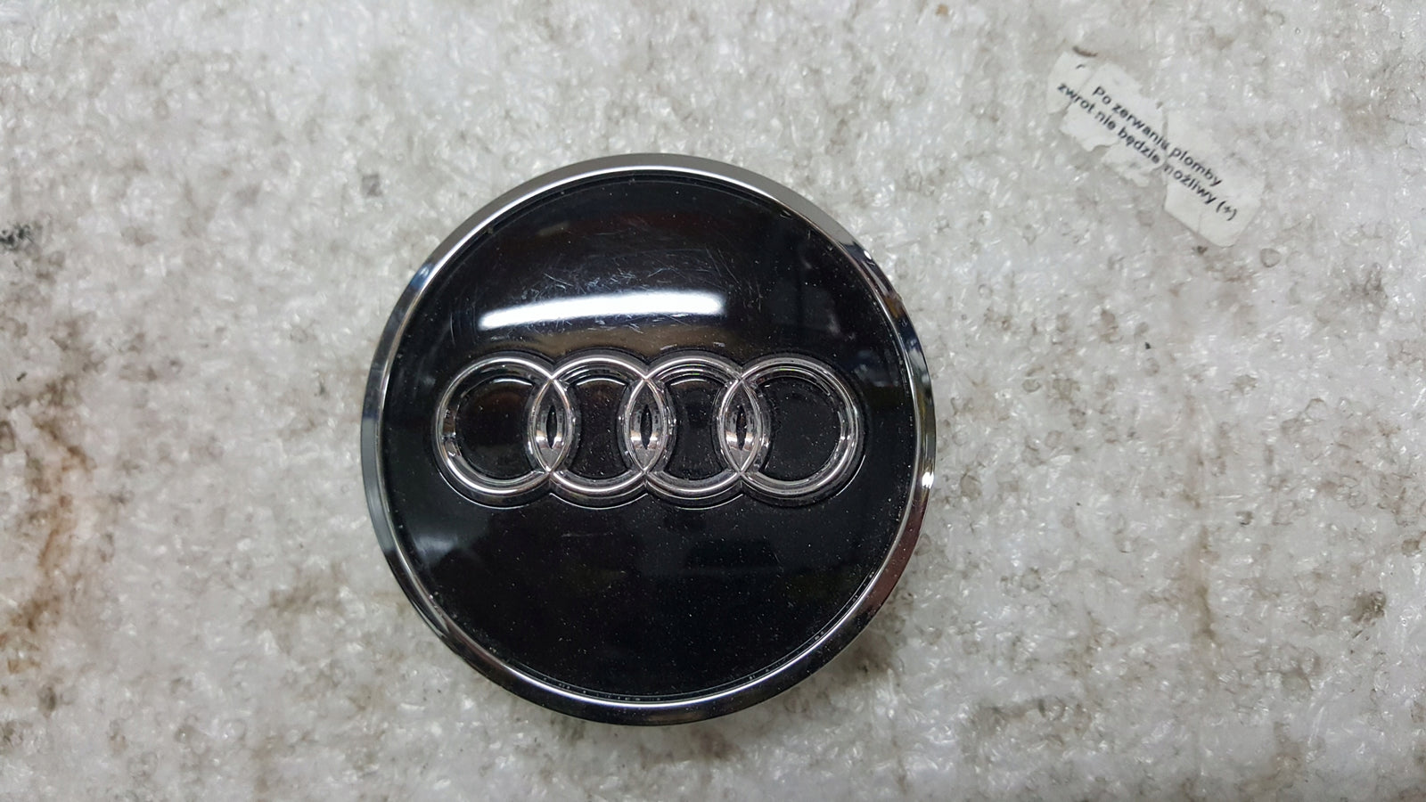 Dekielek AUDI 8W0601170A - AX1 oryginał