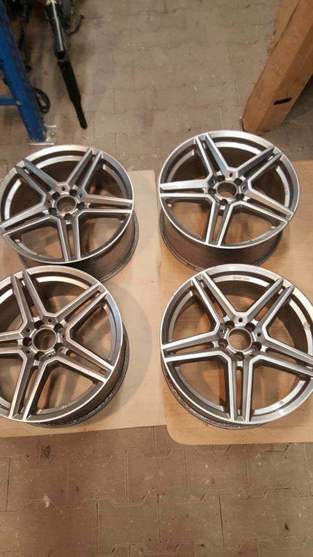 Felgi aluminiowe Uniwheels KBA50400 8.5